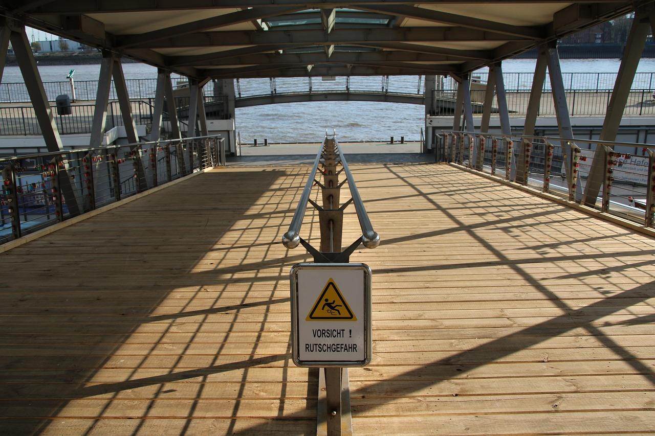 Udgangsforbud Krydsord